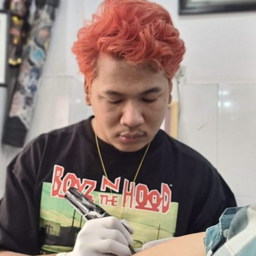 Tattoo Künstler – Yubraj Tattoo Künstler - Yubraj